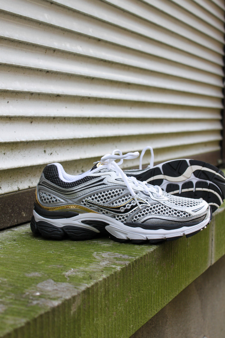 Saucony progrid omni silver gold