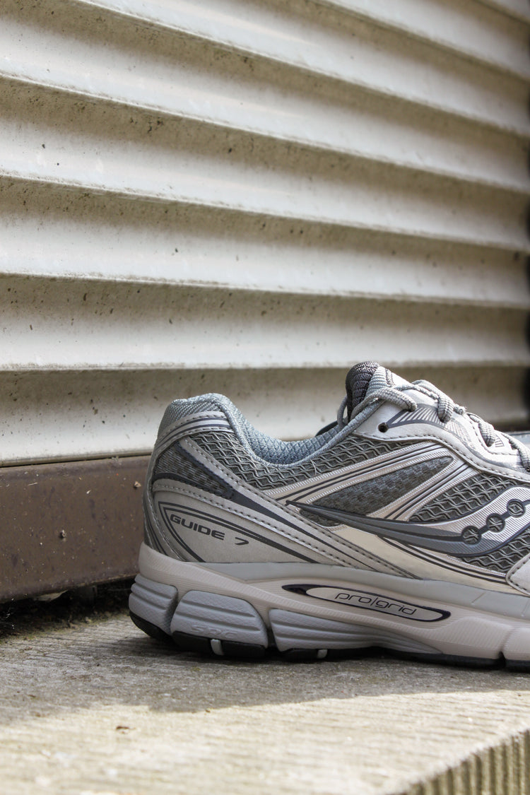 Saucony ProGrid Guide 7 grey silver