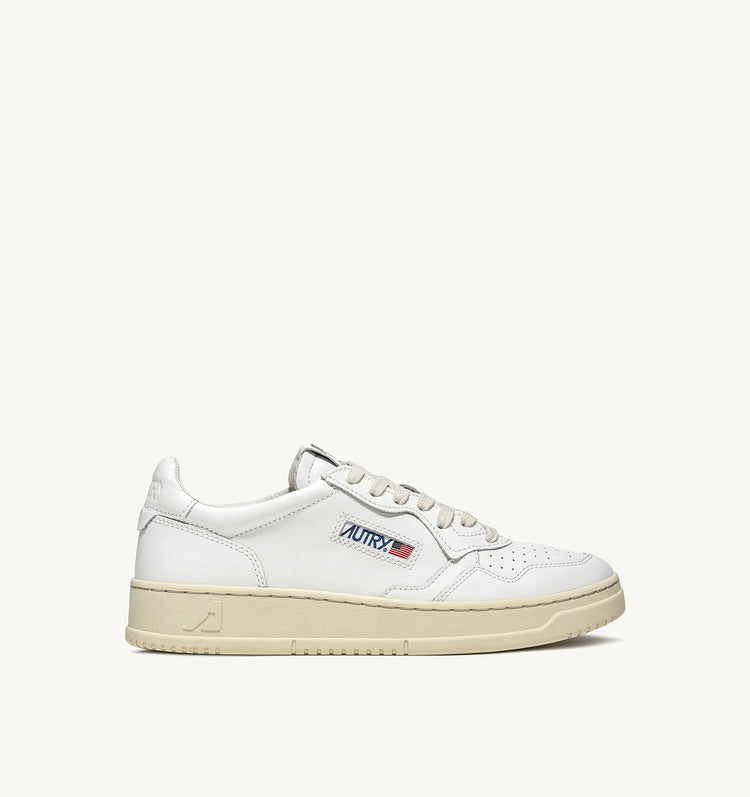Autry LL15 leather white