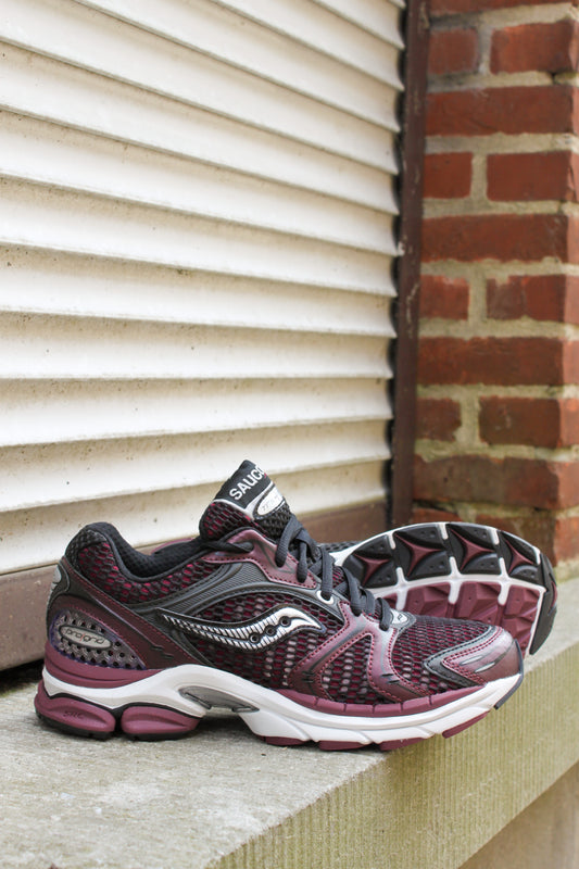 Saucony progrid triumph 4 maroon black