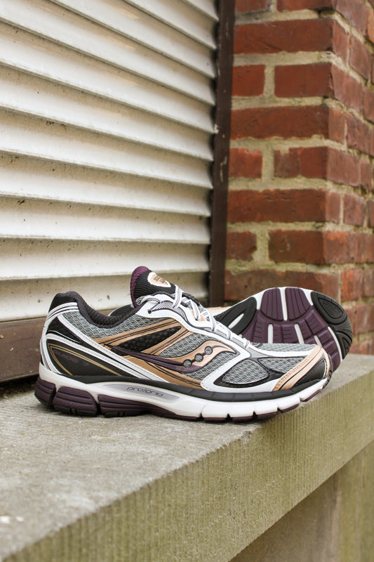 Saucony ProGrid Guide 7 white bronze