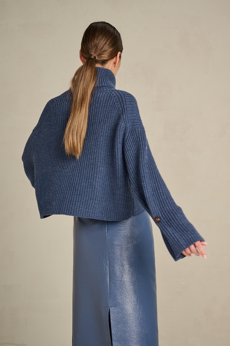 March23 Ami Pull cloudy blue