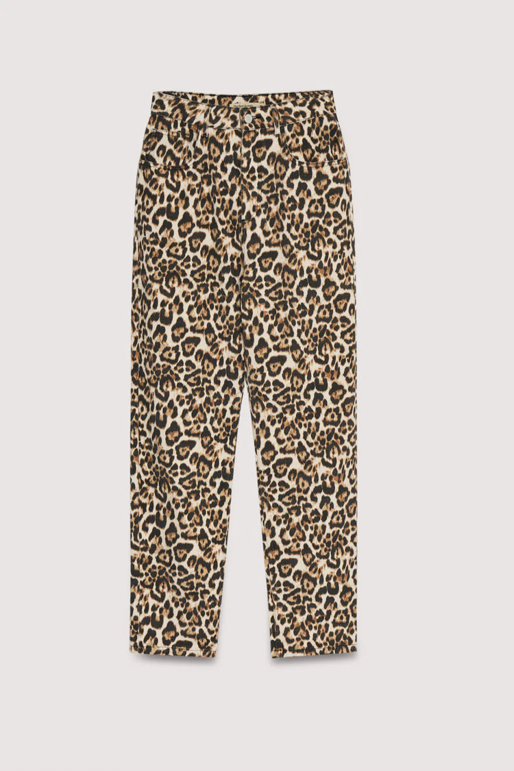 The New Society Nelia Pant nelia print