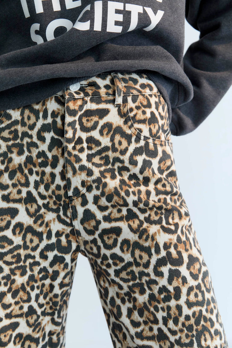 The New Society Nelia Pant nelia print