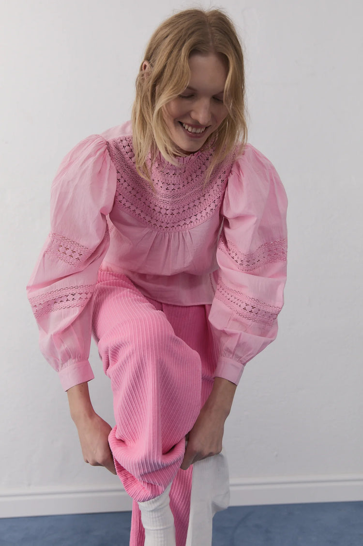 The New Society Paris Blouse blush pink